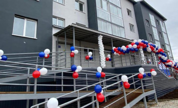 В Олекминске ввели три многоквартирных дома для переселенцев из аварийного жилья 