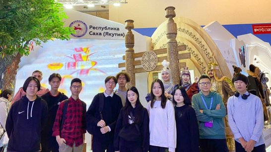 Школьники из Якутии посетили павильоны выставки "Россия"