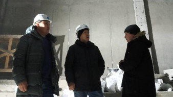 Строительство Центра культурного развития в Нижнем Бестяхе посетил Виктор Романов