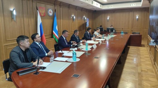 Строительство социальных объектов в Якутии рассмотрели на заседании в Правительстве региона