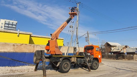 В Якутске начались работы по капитальному ремонту линий электропередачи