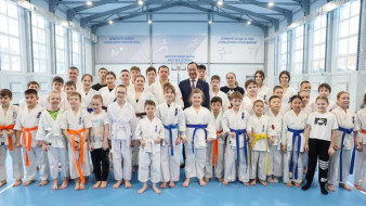 "50 спортзалов в школах ДФО". В Якутии построены ещё семь современных спортивных объектов