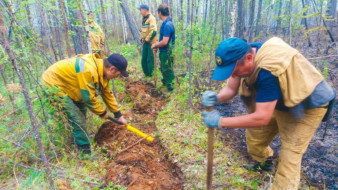 В Якутии более 1800 человек задействованы на тушении пожаров