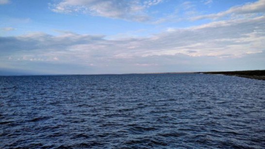 На реке Индигирка у села Хонуу наблюдается формирование максимума паводка