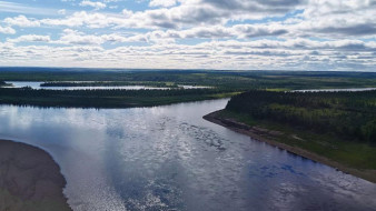 На реке Лена продолжается суточный спад уровня воды