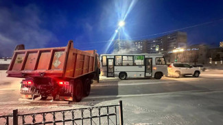 В Якутске в ДТП получил травму несовершеннолетний пассажир автобуса