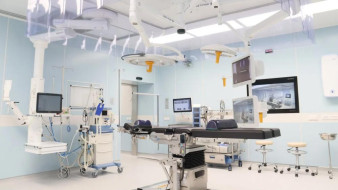 В 2025 году медучреждения Якутии получили 139 единиц медоборудования и 45 автомашин