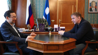 Глава Якутии обсудил развитие ГАРДТ имени А.С. Пушкина с Александром Лобановым