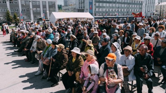 Праздник встречи лета в Якутске "Сайылык күнэ" собрал 3 тысячи участников