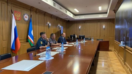 Строительные бригады готовятся к началу восстановительных работ в пострадавших от паводка районах Якутии