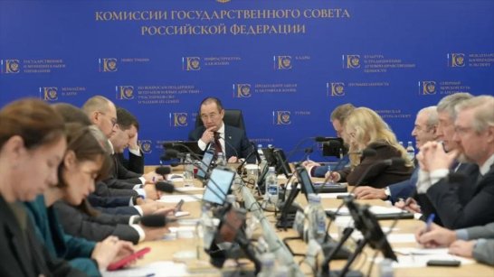 Глава Якутии провёл очередное заседание комиссии Госсовета по направлению "Энергетика"