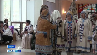 В Якутске прошел фестиваль национальных свадебных обрядов "Зеркало традиций"