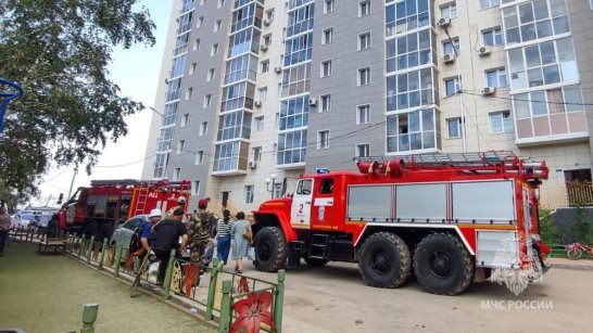 В Якутске при пожаре в жилом доме пострадали 2 человека 