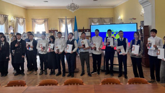 21 юный якутянин получил паспорт в преддверии Дня республики