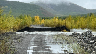 В Якутии проезд на автодорогах "Оймякон" и "Амга" восстановят после спада воды