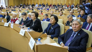 Конституция Якутии сохранит гарантии бесплатного образования в республике