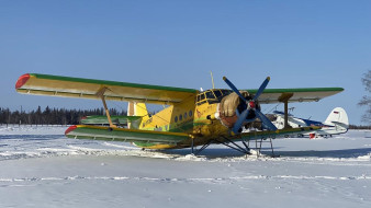 В Намском районе судебными приставами за долги арестован самолёт Ан-2