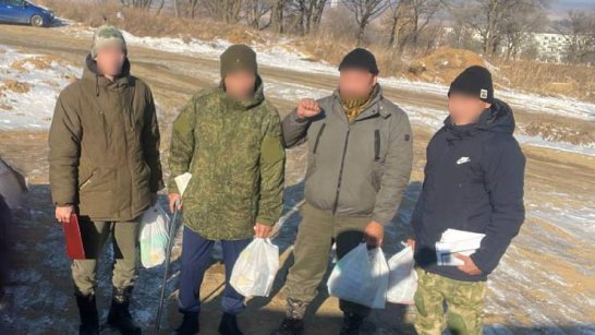 Активисты "Саха-волонтер" на Дальнем Востоке передали военным блюда национальной якутской кухни