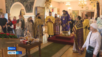 В Преображенском соборе Якутска православные верующие встретили начало Успенского поста