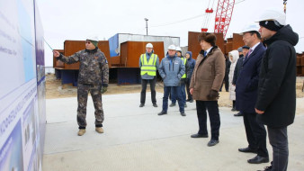 Юрий Трутнев ознакомился с ходом строительства Ленского моста в Якутии