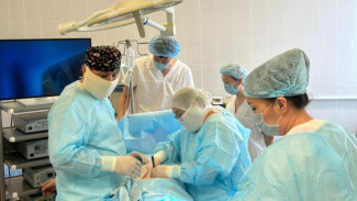 В Верхоянский район вылетела очередная группа мобильных хирургов