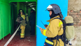 В Нерюнгри при пожаре в жилом доме спасены 4 человека