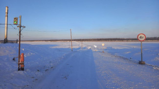 На федеральных трассах "Вилюй" и "Колыма" открыто движение по ледовым переправам