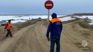 В Верхнеколымском районе закрыли ледовую переправу "п. Зырянка – Затон" через реку Ясачная