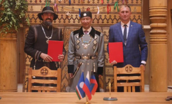 Нерюнгринский район и Шахтерский муниципальный округ ДНР подписали соглашение о сотрудничестве
