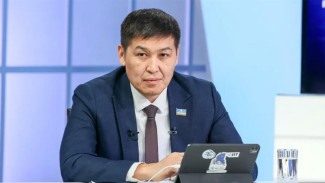 С Днём инноваций жителей республики поздравил Анатолий Семенов