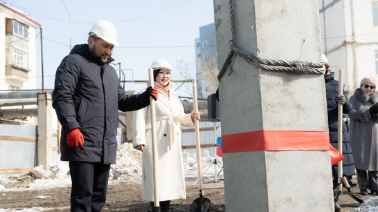 В Якутске приступили к строительству дополнительного здания школы №29