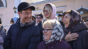 Айсен Николаев принял участие в освящении пасхальных куличей в Преображенском кафедральном соборе