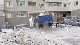 В Якутске вывезено свыше 470 тысяч кубометров снега