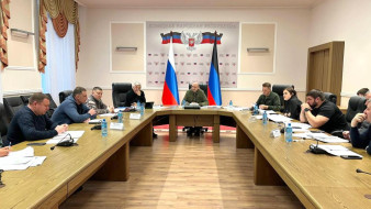 Восстановительные работы в городе Кировское обсудили представители Якутии и ДНР