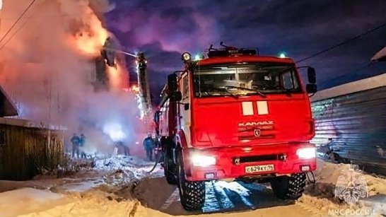В Якутске силами пожарных спасён магазин