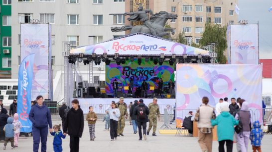 В Якутске прошел музыкальный фестиваль "Русское лето. ZаРоссию"