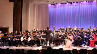 Российско-китайский оркестр народных инструментов представил в Якутске эксклюзивную программу