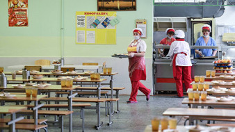 «Горячая линия» по вопросам школьного питания