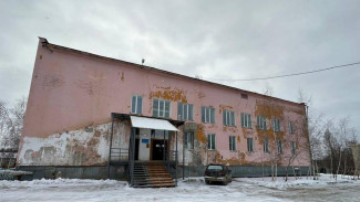 Прокуратура выявила нарушения в состоянии здания детского сада в посёлке Маган