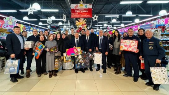 Инфраструктурный блок Правительства Якутии присоединился к акции "Ёлка добра"