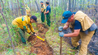 Более 1700 человек задействованы на тушении пожаров в Якутии 