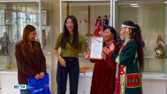 Съёмочная группа ГТРК "Саха" работает в Сунтарском районе - победителе большого творческого конкурса нашей телекомпании "Мой родной дом"