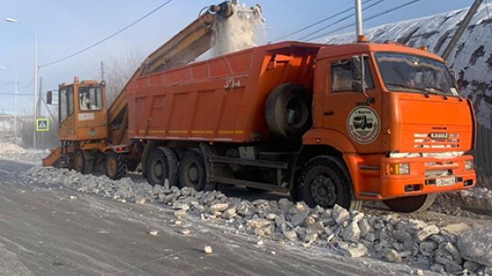 Более 42 тысяч кубометров снега вывезено с улиц Якутска