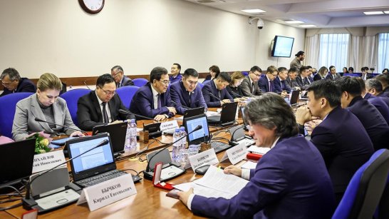 В Якутии состоялось первое заседание Правительства республики в новом составе