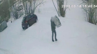 Полиция Якутска установила подозреваемого в краже портативного гаража