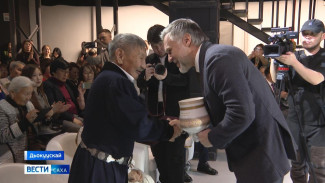 Быйыл Борис Федорович Неустроев - Мандар Уус үбүлүөйдээх 80 сааһа