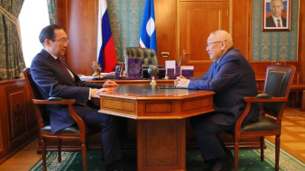 Айсен Николаев провёл рабочую встречу с Егором Борисовым