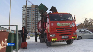 Мусоровозы Якутска подготавливают к работе в зимних условиях