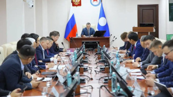 Председатель Правительства Якутии Кирилл Бычков провел планерное совещание Правительства республики