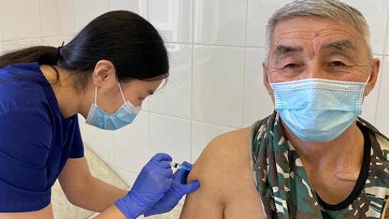 Якутская городская больница № 3 принимает заявки на коллективную вакцинацию